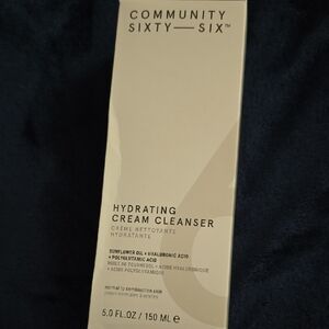 Hydrating Cream Cleanser - Cream